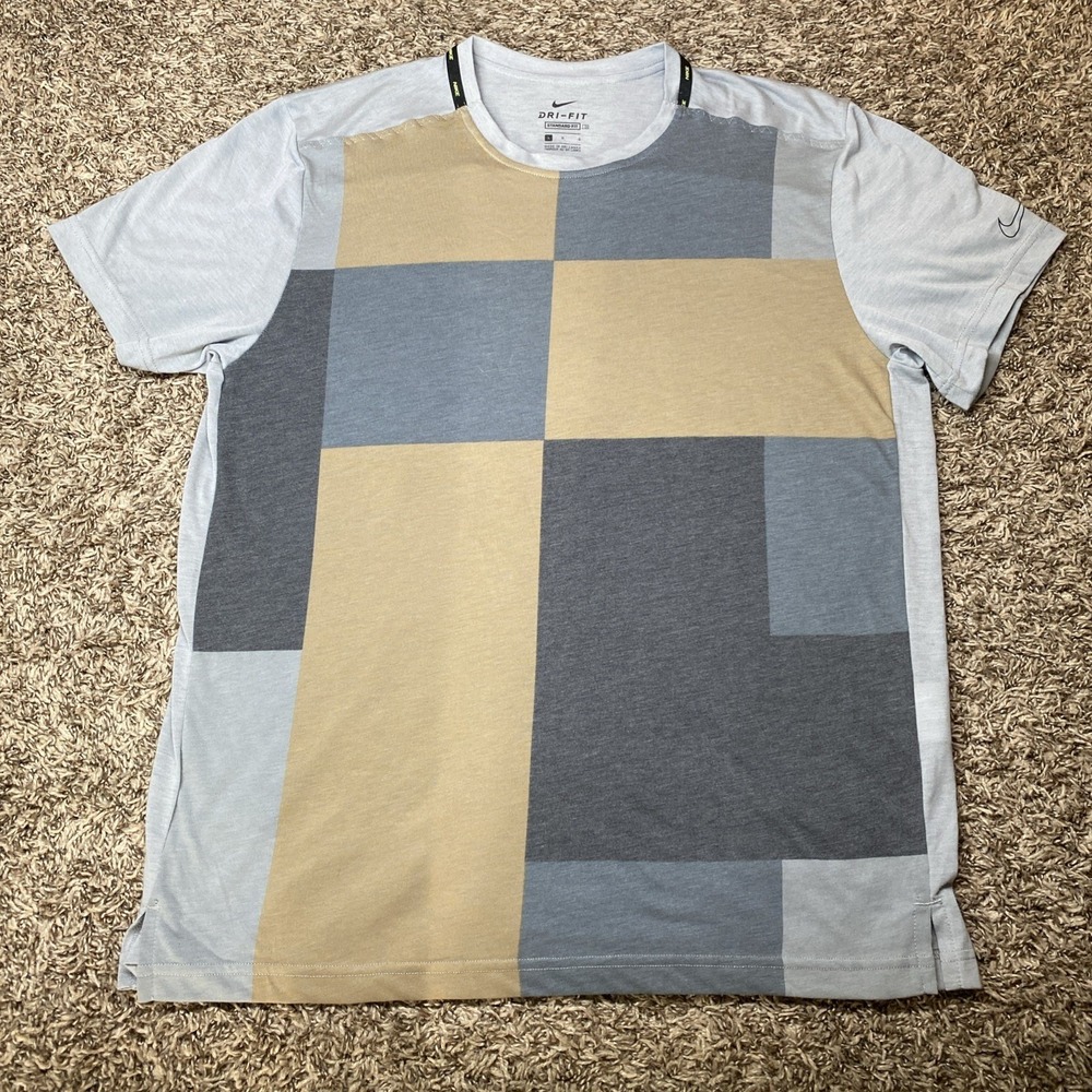 Nike Short Sleeve Graphic Tee in Light Gray, Tan, Blue, Dark Gray